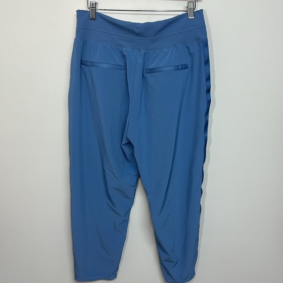 Athleta Nolita Slim Tapered Crop Pant Cottage Blue 14T - Picture 5 of 7